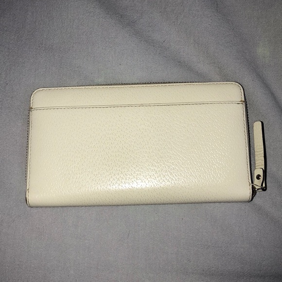 Kate Spade Wallet - Picture 3 of 3
